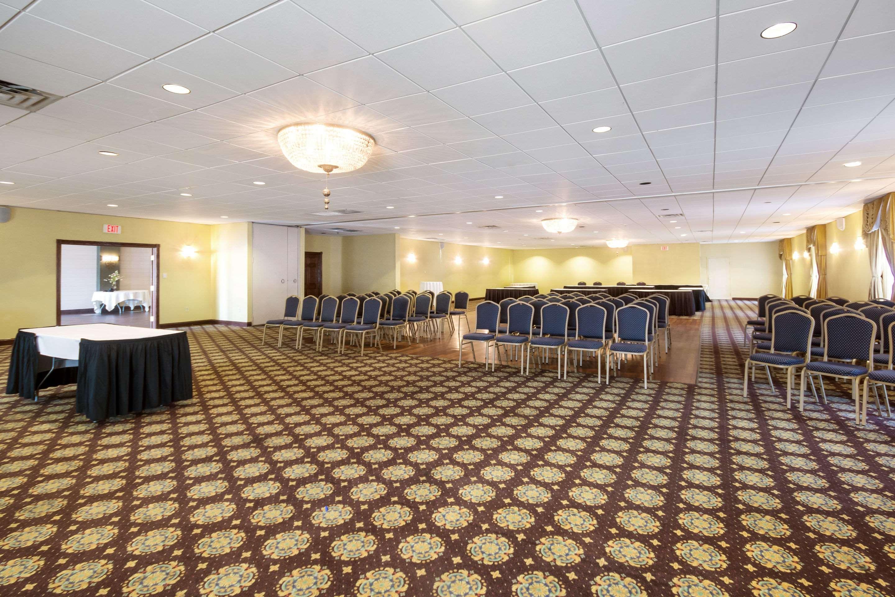 Exton Hotel And Conference Center Eksteriør bilde