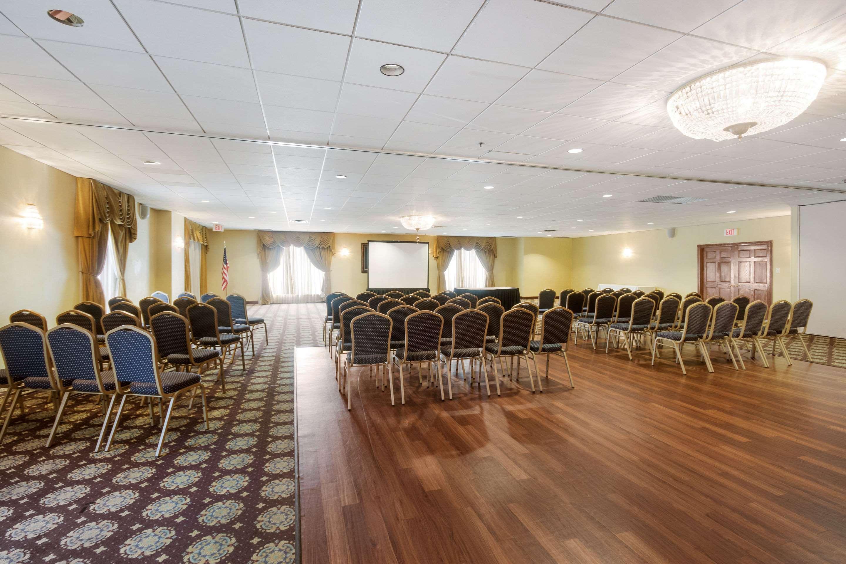 Exton Hotel And Conference Center Eksteriør bilde