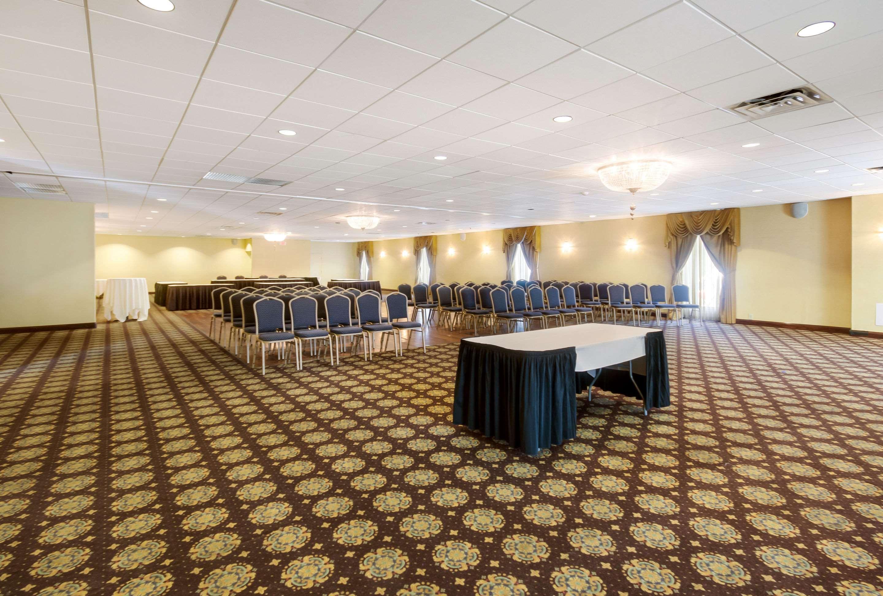 Exton Hotel And Conference Center Eksteriør bilde